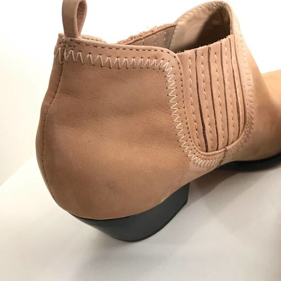 NEW Schutz Jaqueline Pointed Toe Booties - Picture 6 of 13